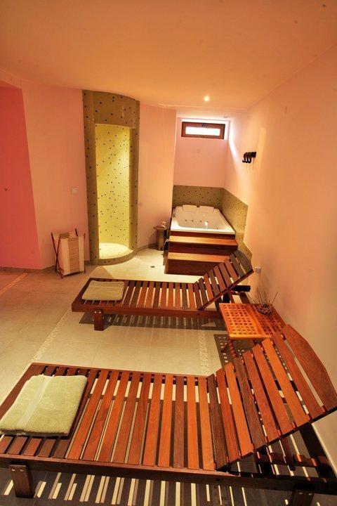 Familly Art Hotel Nirvana Shumen Exteriör bild